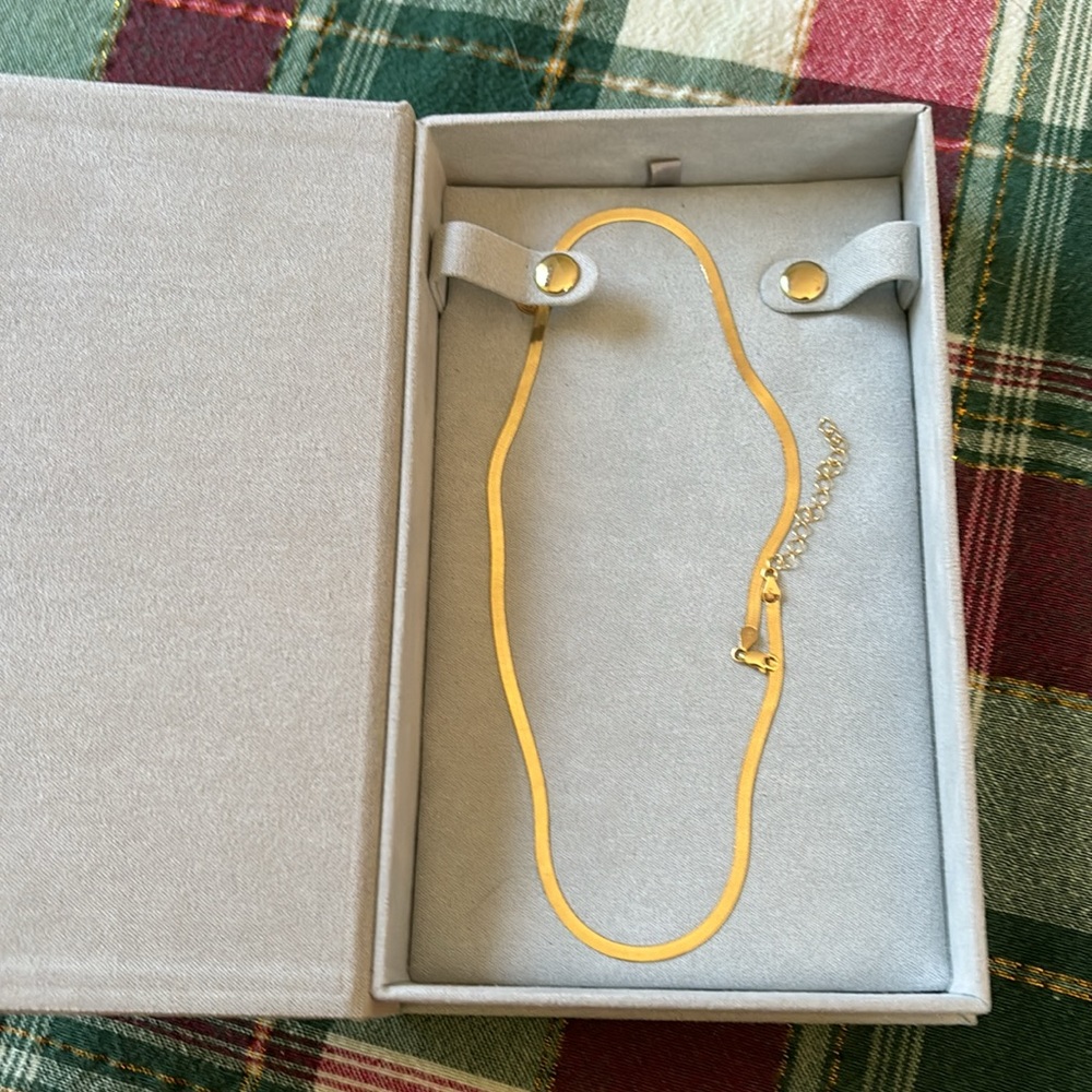 14kt 16in herringbone chain with extender attached brand new from baby gold. NEW